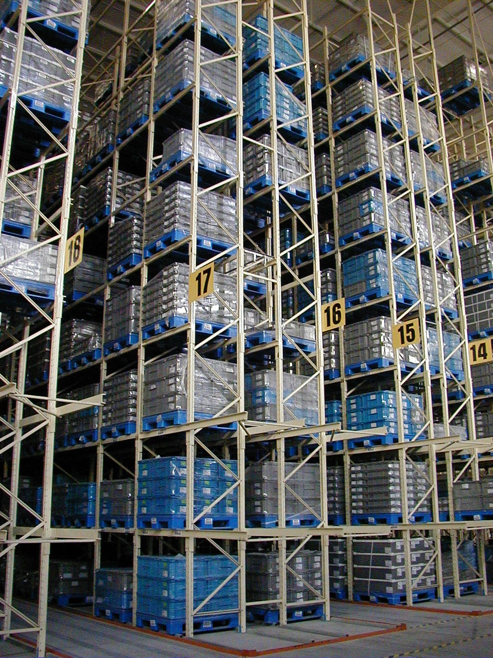 Low Price Steel Adjustable Foldable Durable Heavy Duty 3-Layer Push-Back Pallet Rack Galvanized Warehouse Racking Rack Shelves