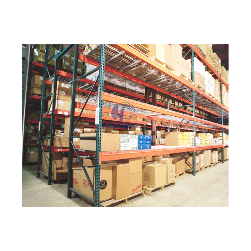 Heavy Duty Selective Pallet Racks Warehouse Rack System with Wire Mesh Decking for Industrial and Warehouse Use