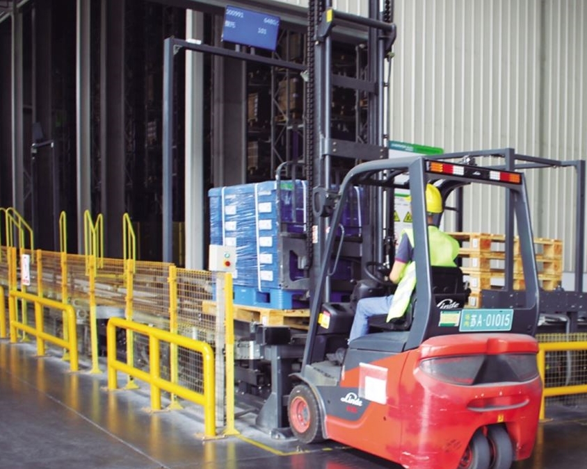Warehouse Stacking Equipment