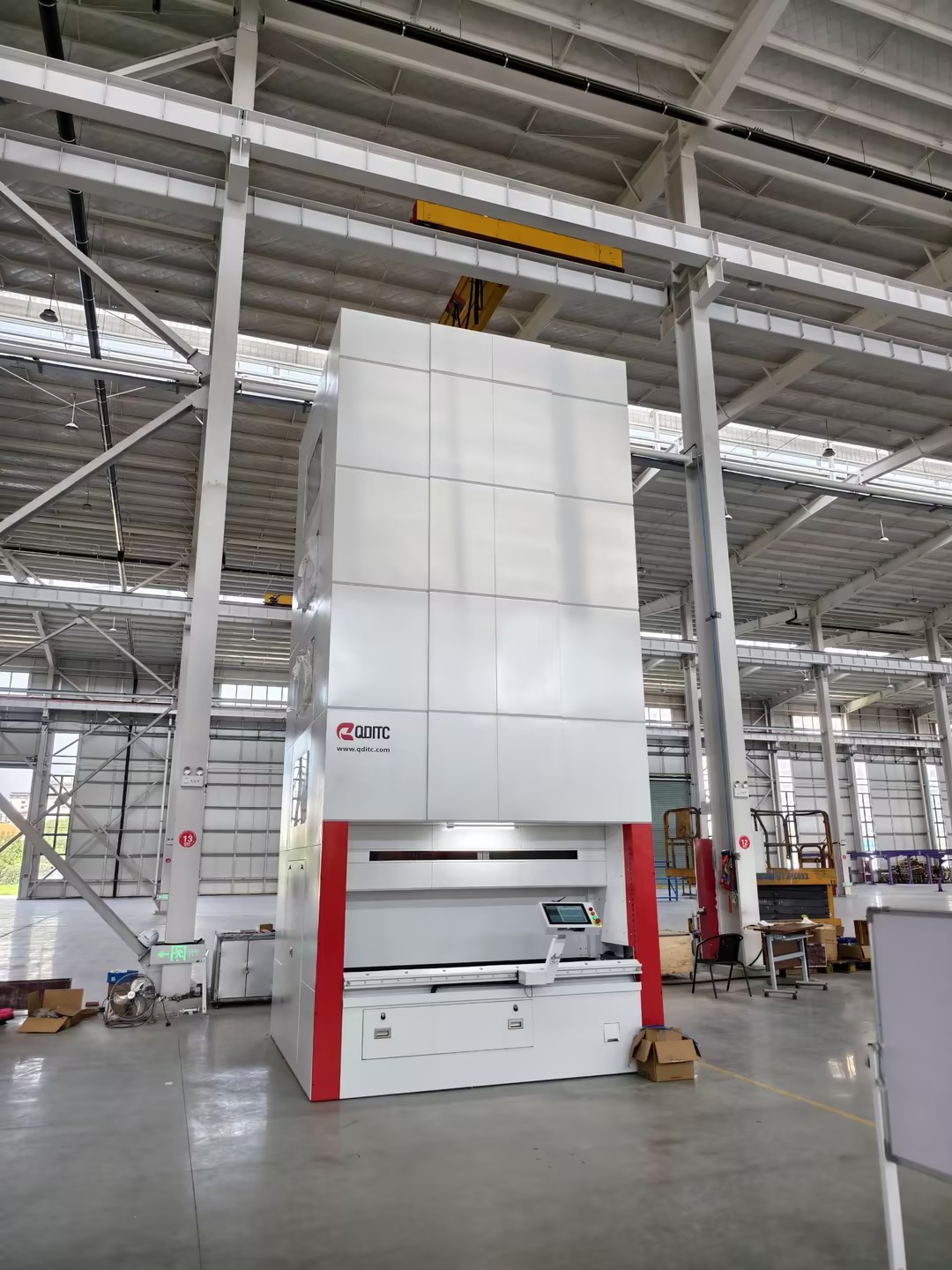 Large Capacity Automated Vertical Lift Module VLM Automated Warehousing Pallet Racking Picking System Vertical Lifting Module