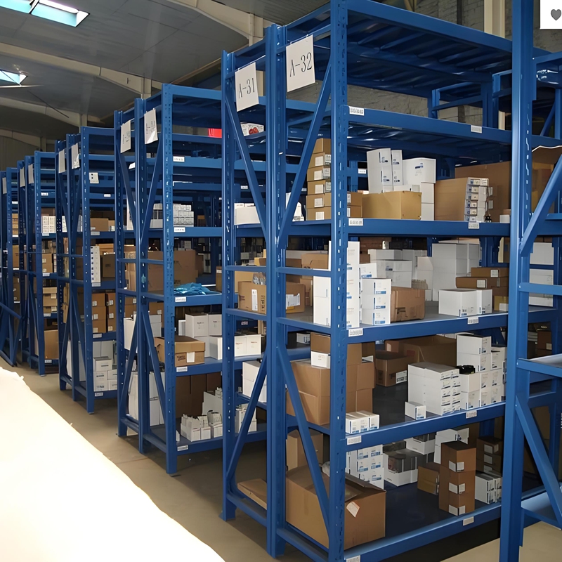 Warehouse metal rack assembly