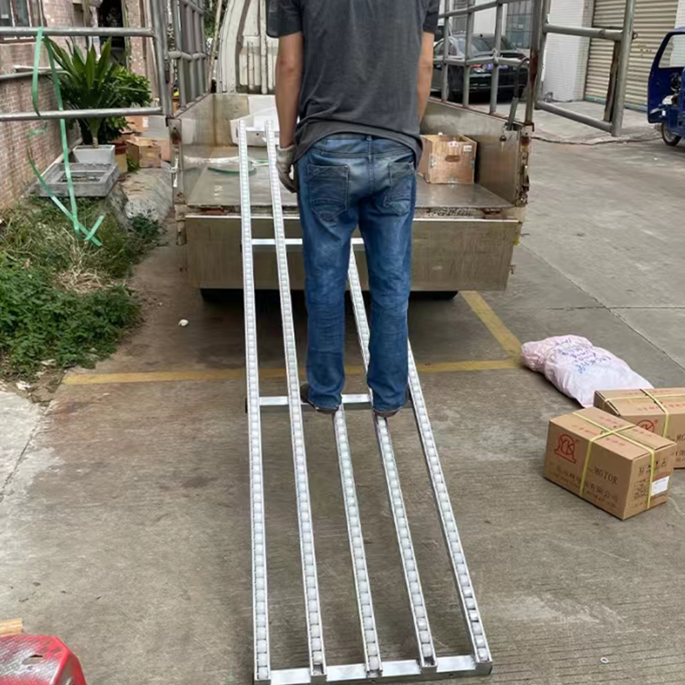 New Customized Warehouse Flow Rack System Roller Rail Carton Live Storage Gravity Feed Design High Efficiency Picking Solution 1