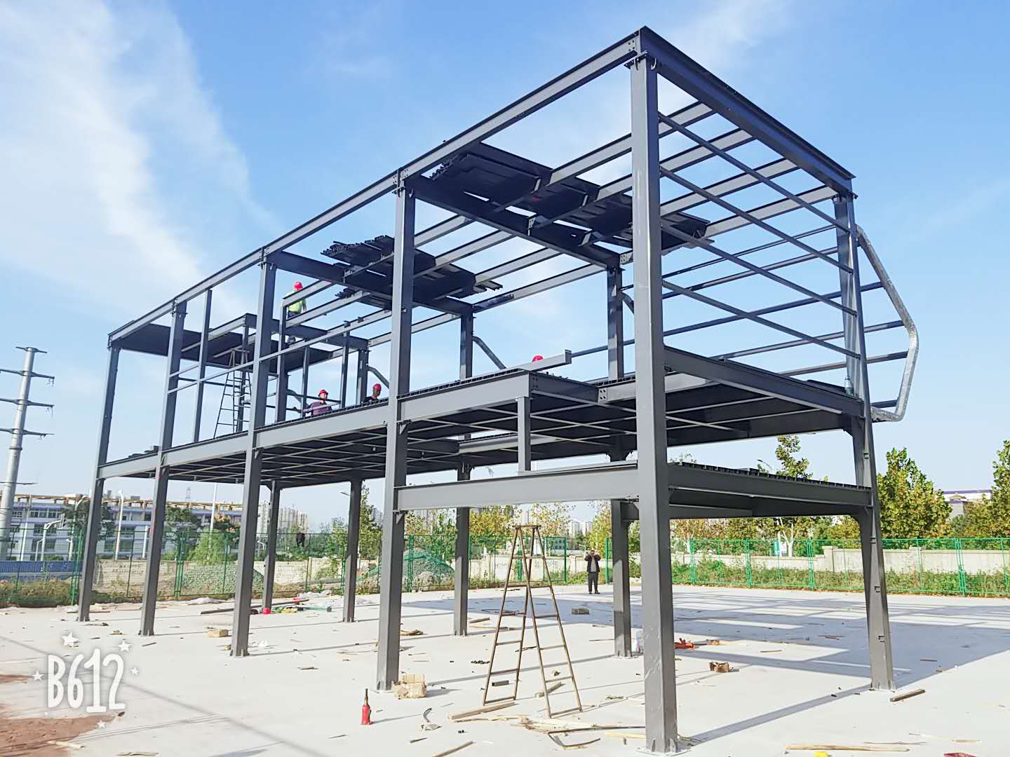 Industrial Shelf 2.4 M Wide Black Storage Rack Warehouse Racking System Mezanine Platforms For Customized