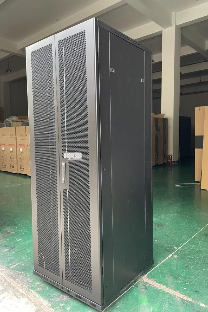 19 Inch Floor Standing SPCC Steel Assembled Frame Network Rack Data IT Cabinet Server Cabinet/Data Center Rack Sever Rack